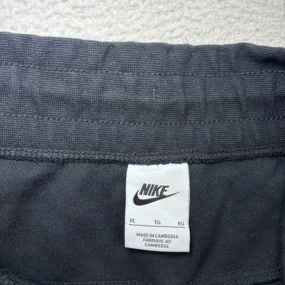Nike Tech‎ Fleece Joggers Women XL Black Tapered Sweatpants Cuffed CW4292-010